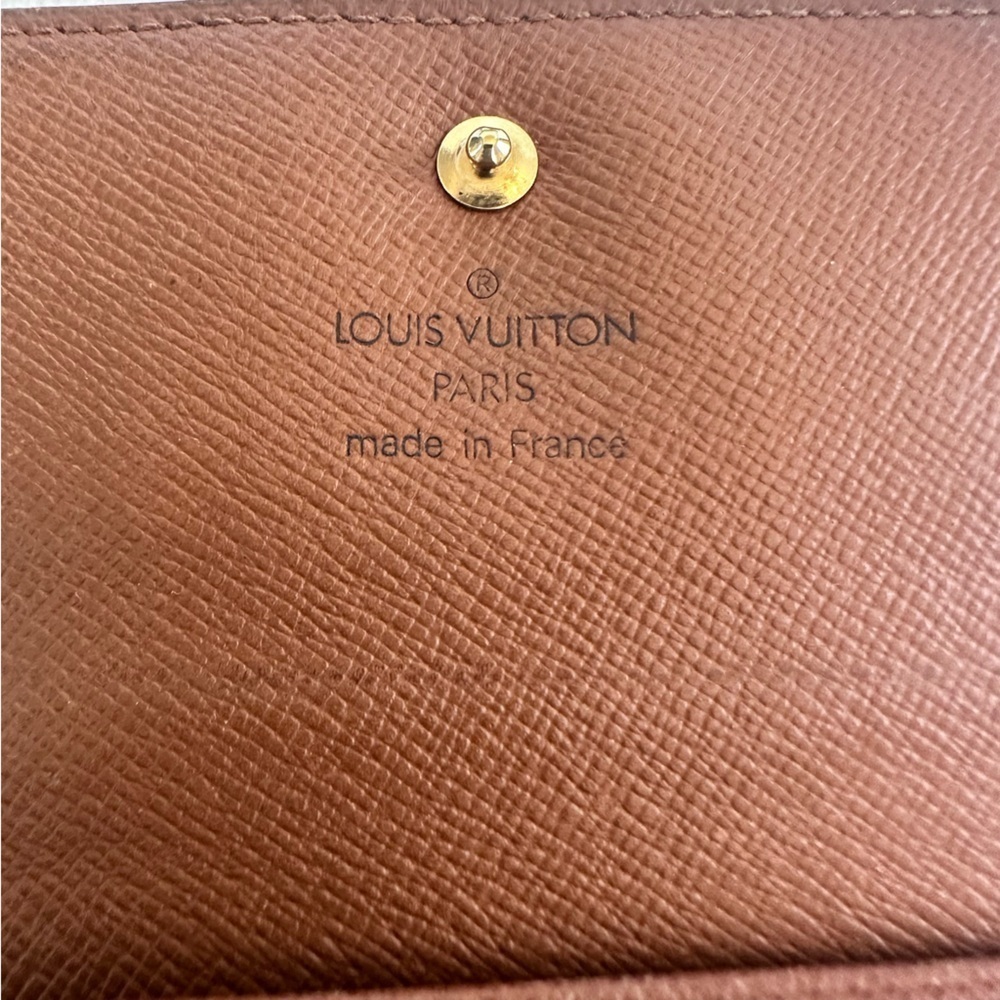 Louis Vuitton Monogram Wallet - Picture 9 of 11